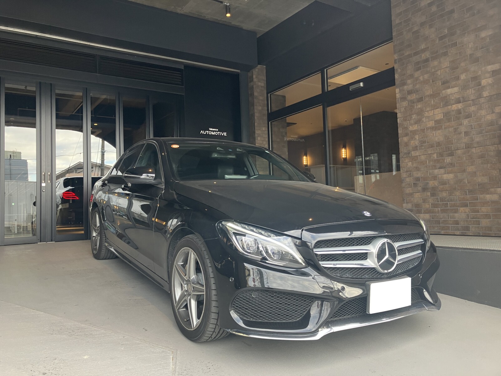 Mercedes Benz C200 コマンドHDD→SSD化 | アストンマーティン