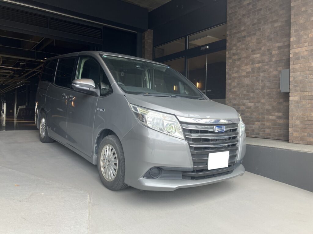 TOYOTA　NOAH　エバポレーター洗浄 ・ A/Cメンテナンス