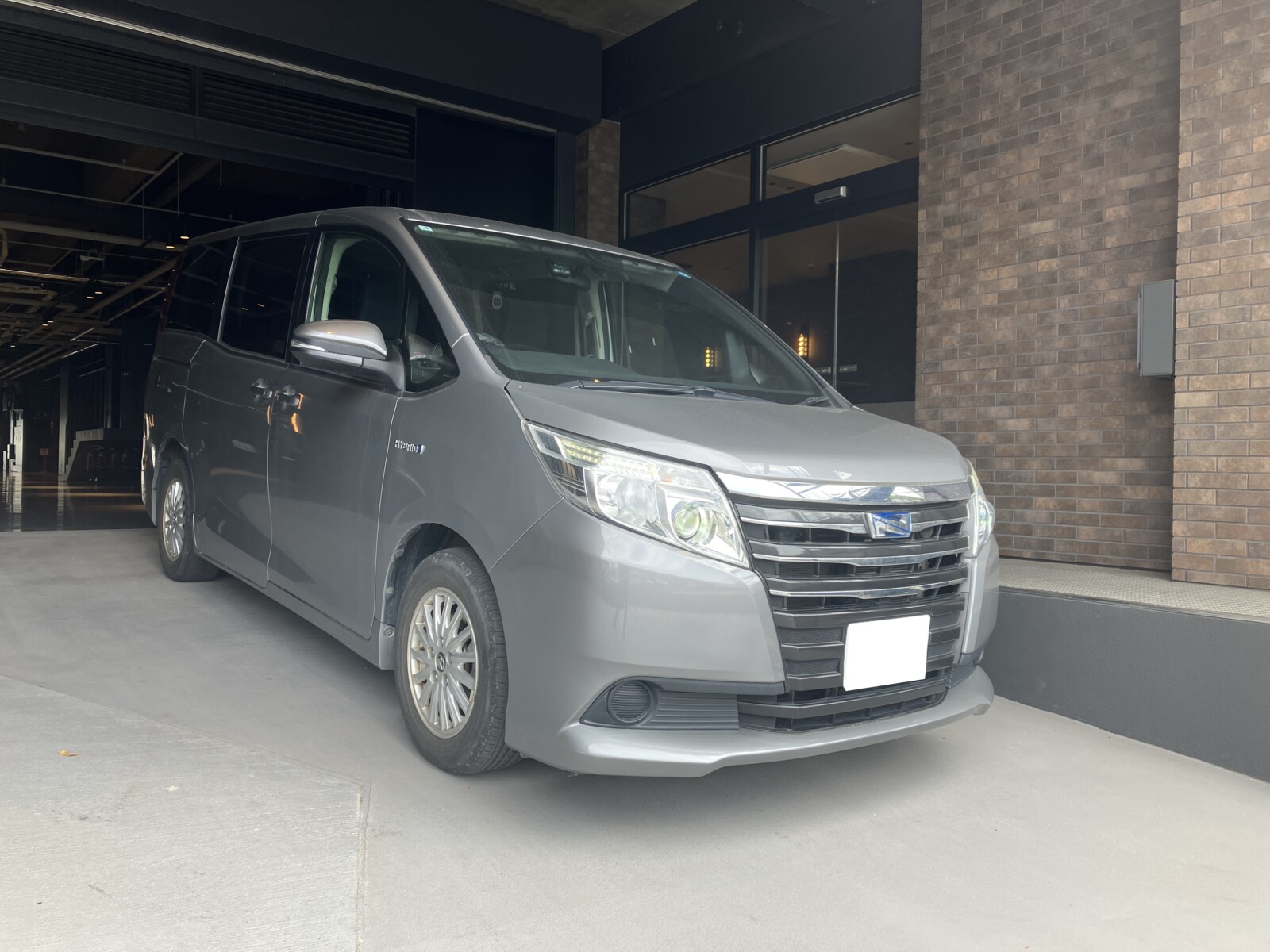 TOYOTA NOAH エバポレーター洗浄 ・ A/Cメンテナンス | アストン