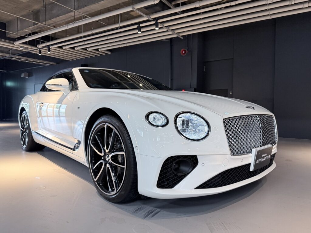 Bentley Continental GTC バッテリー交換